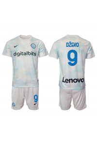 Inter Milan Edin Dzeko #9 Babytruitje Uit tenue Kind 2022-23 Korte Mouw (+ Korte broeken)